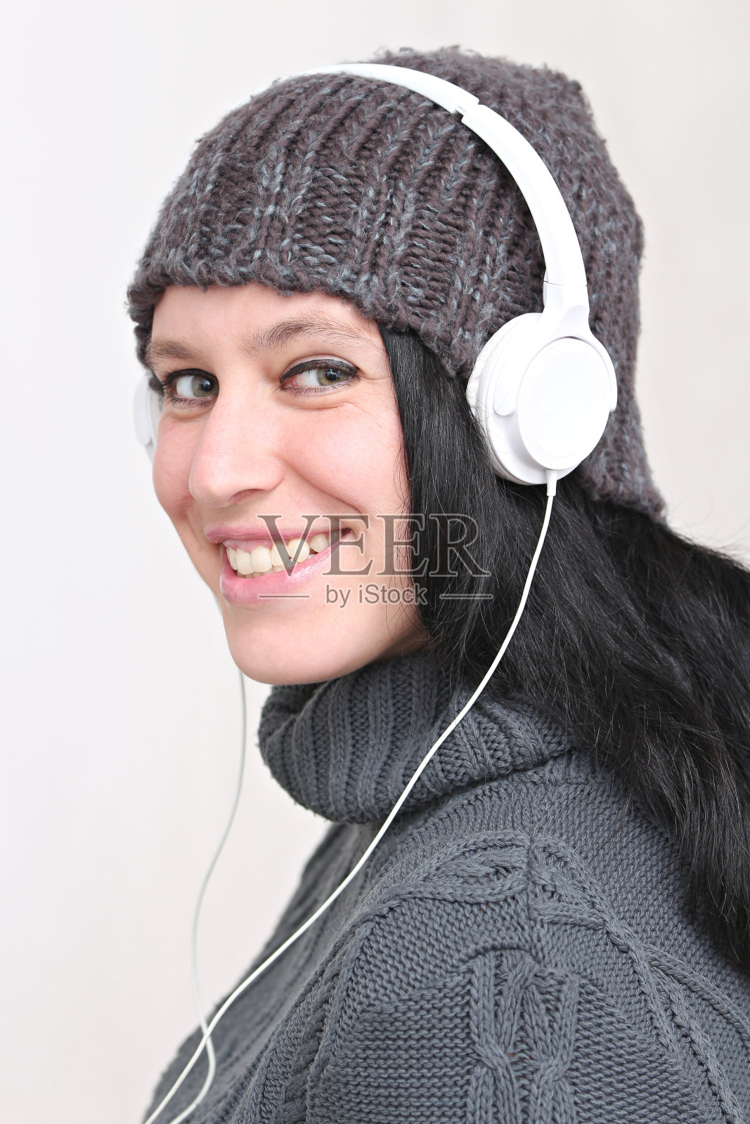 听音乐的女人照片摄影图片