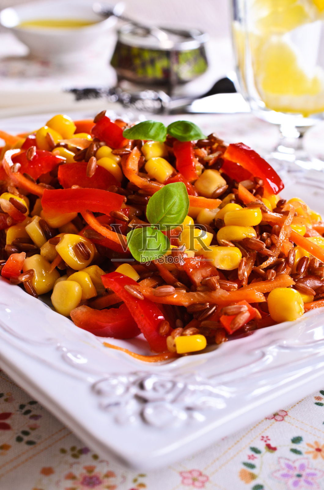 蔬菜糙米照片摄影图片