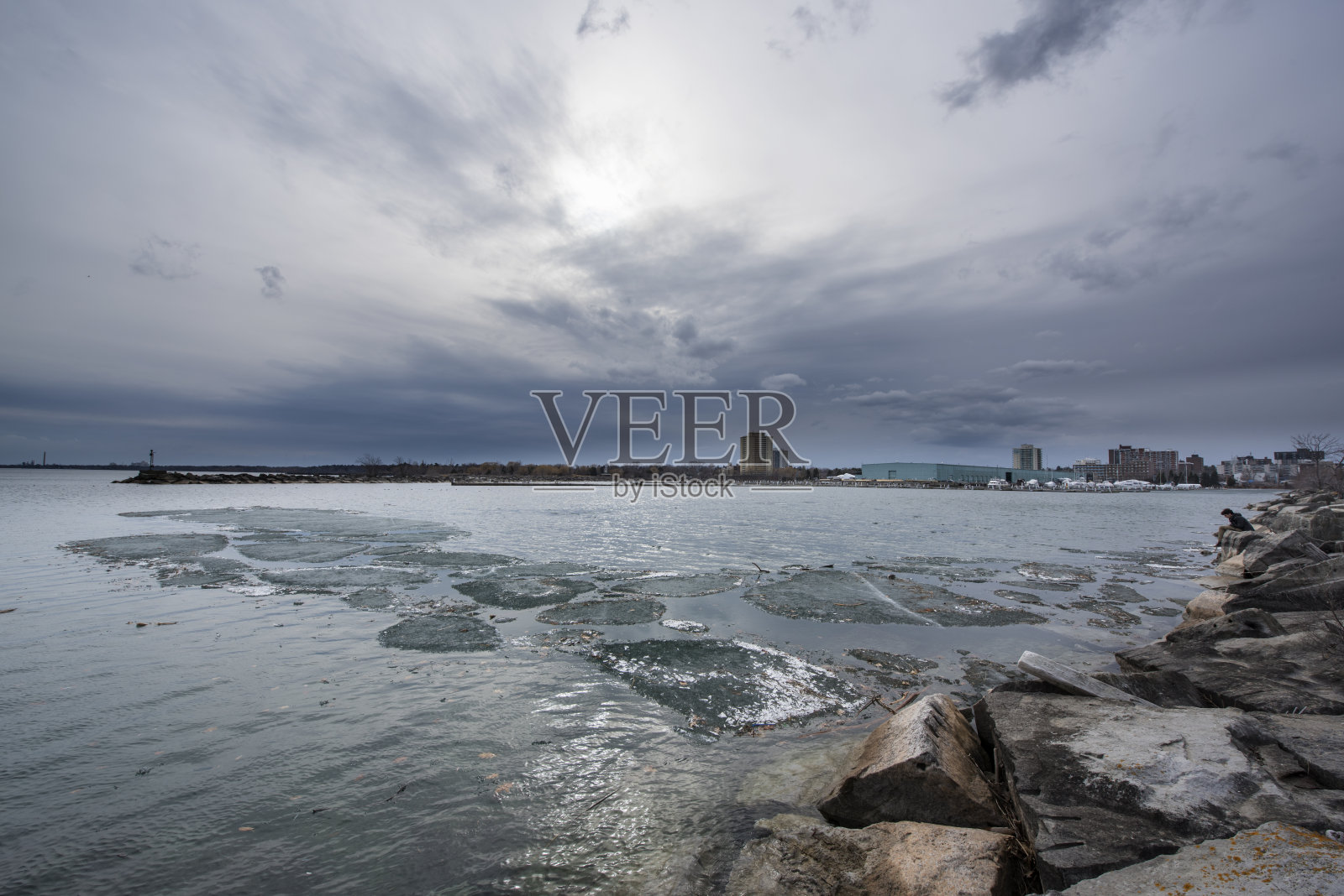 湖岸在冬天照片摄影图片