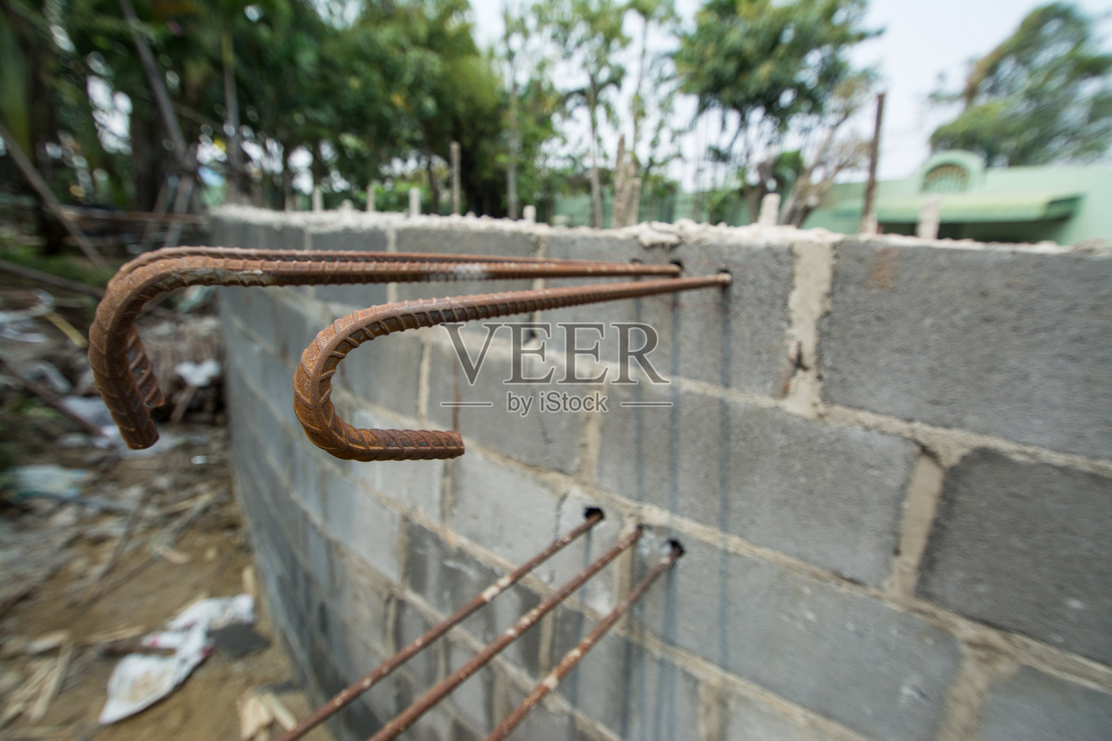 混凝土中的钢筋照片摄影图片