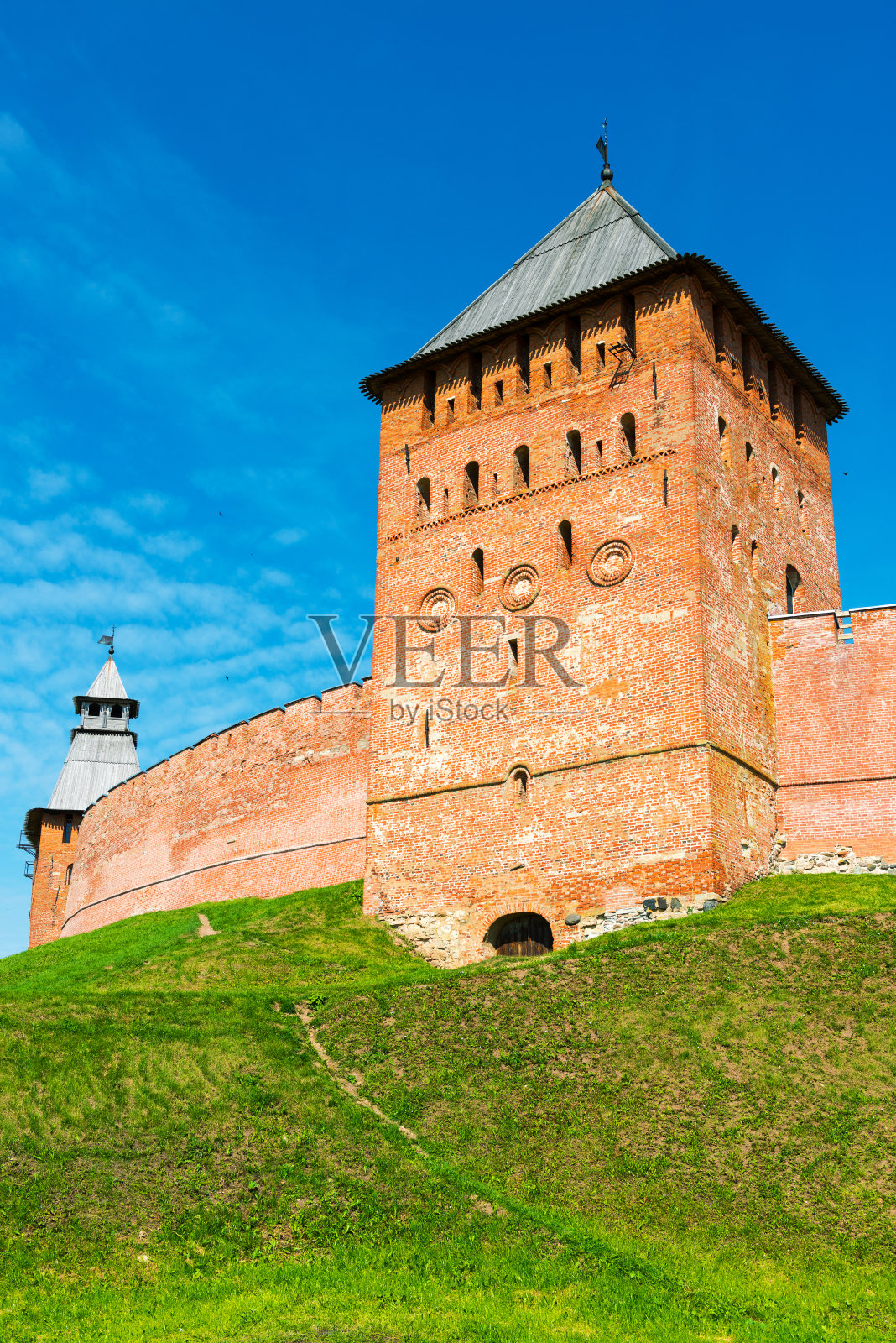 诺夫哥罗德的克里姆林宫城墙照片摄影图片