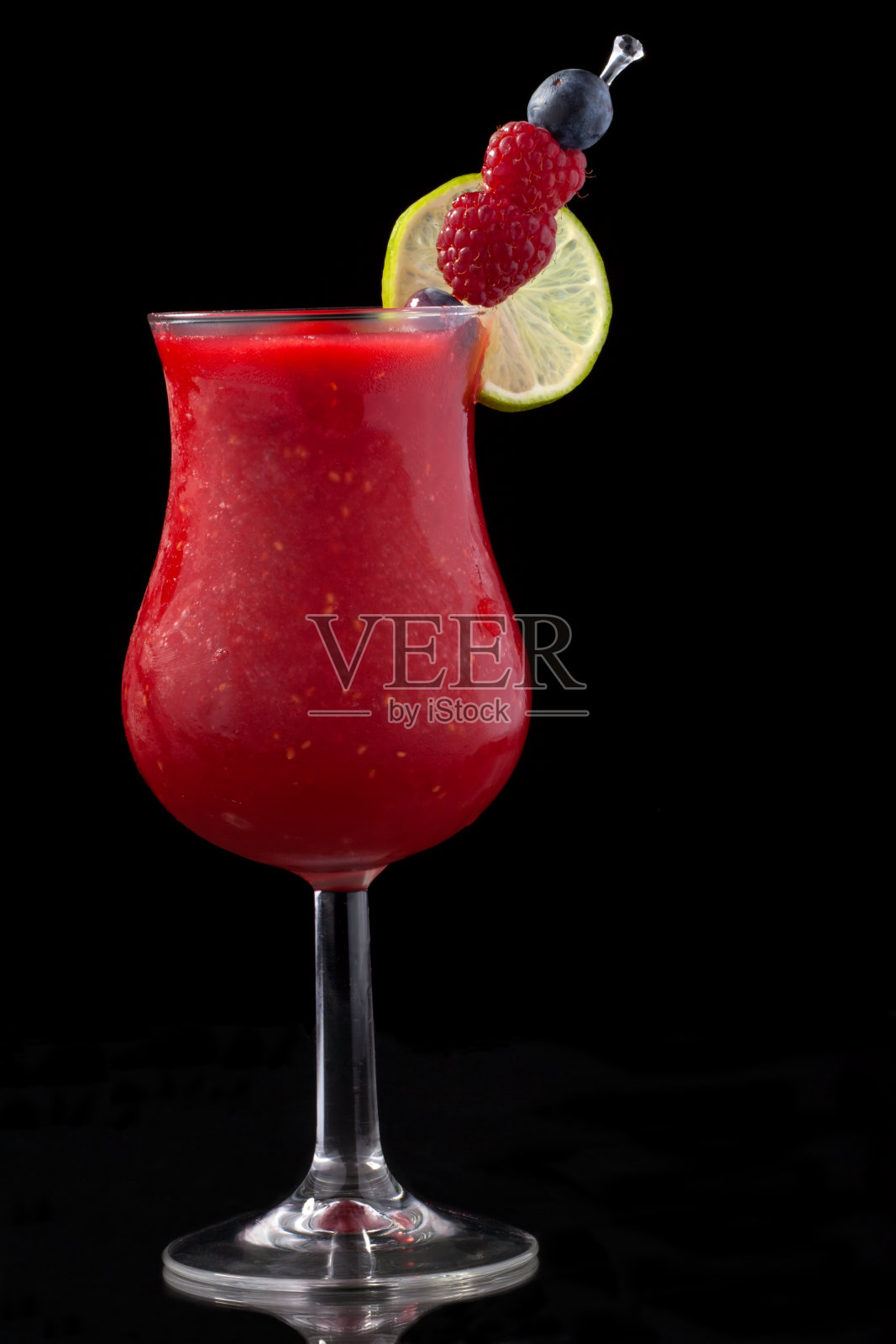 覆盆子代基里——最受欢迎的鸡尾酒系列照片摄影图片
