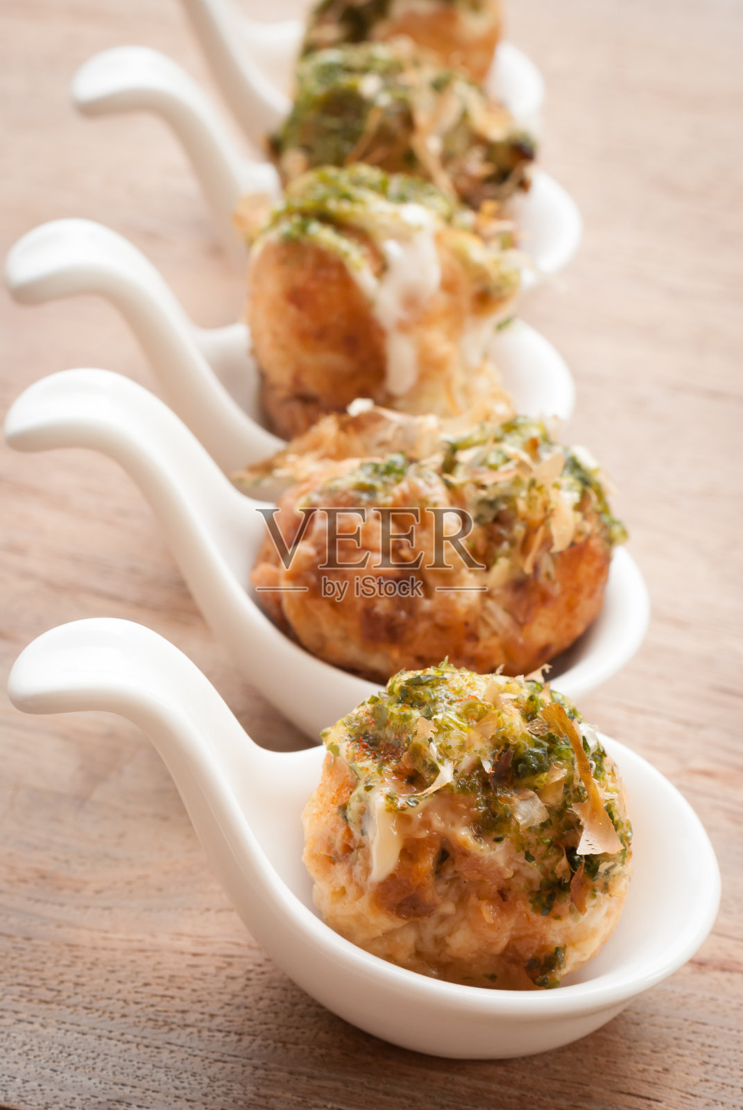 煎章鱼烧丸子——日本食物照片摄影图片