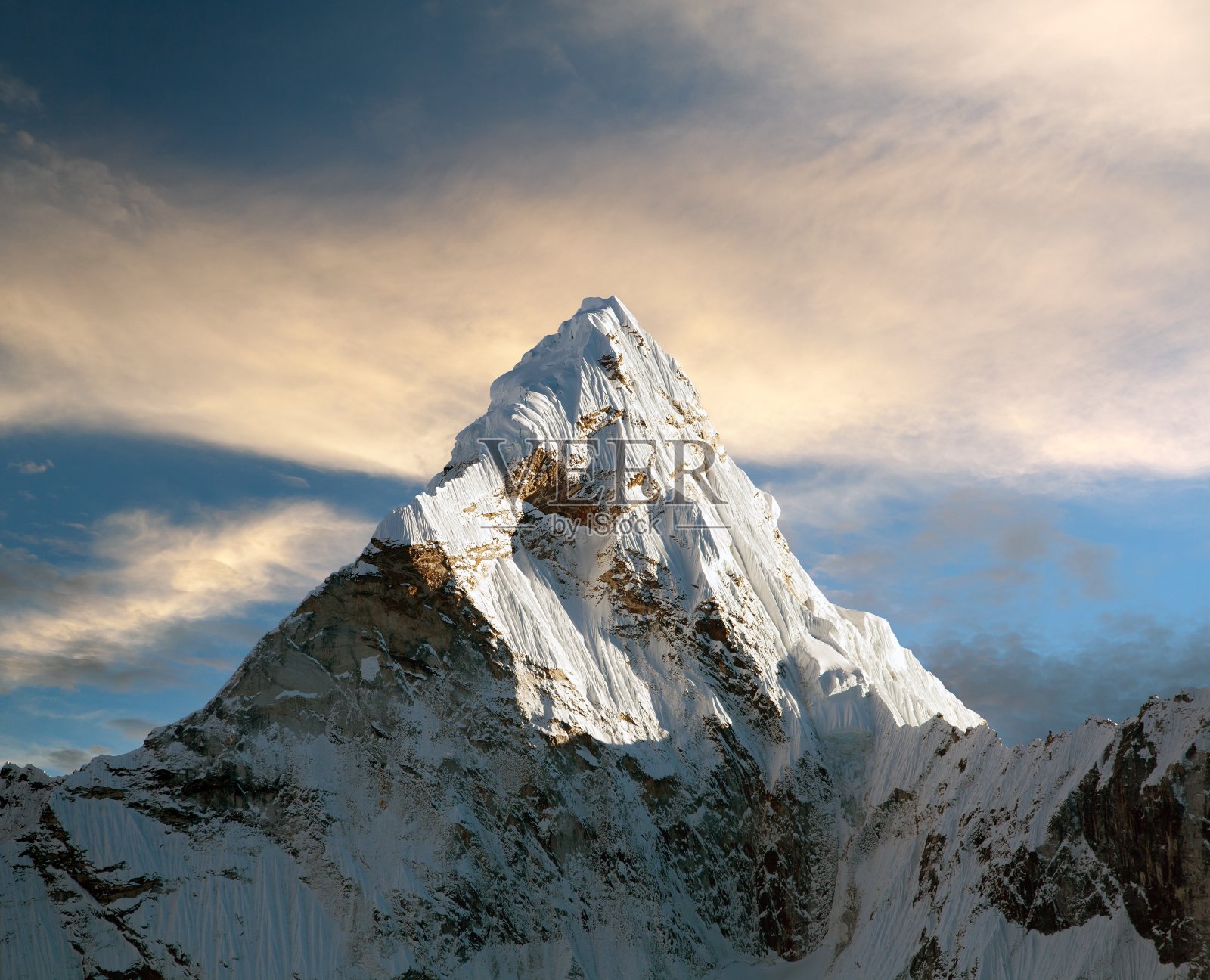 阿玛达布拉姆的夜景照片摄影图片
