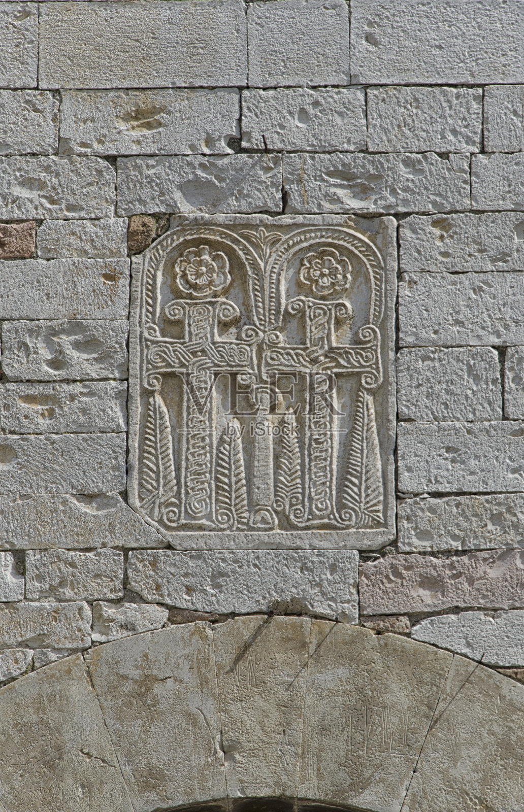 宗教符号刻在石头上照片摄影图片