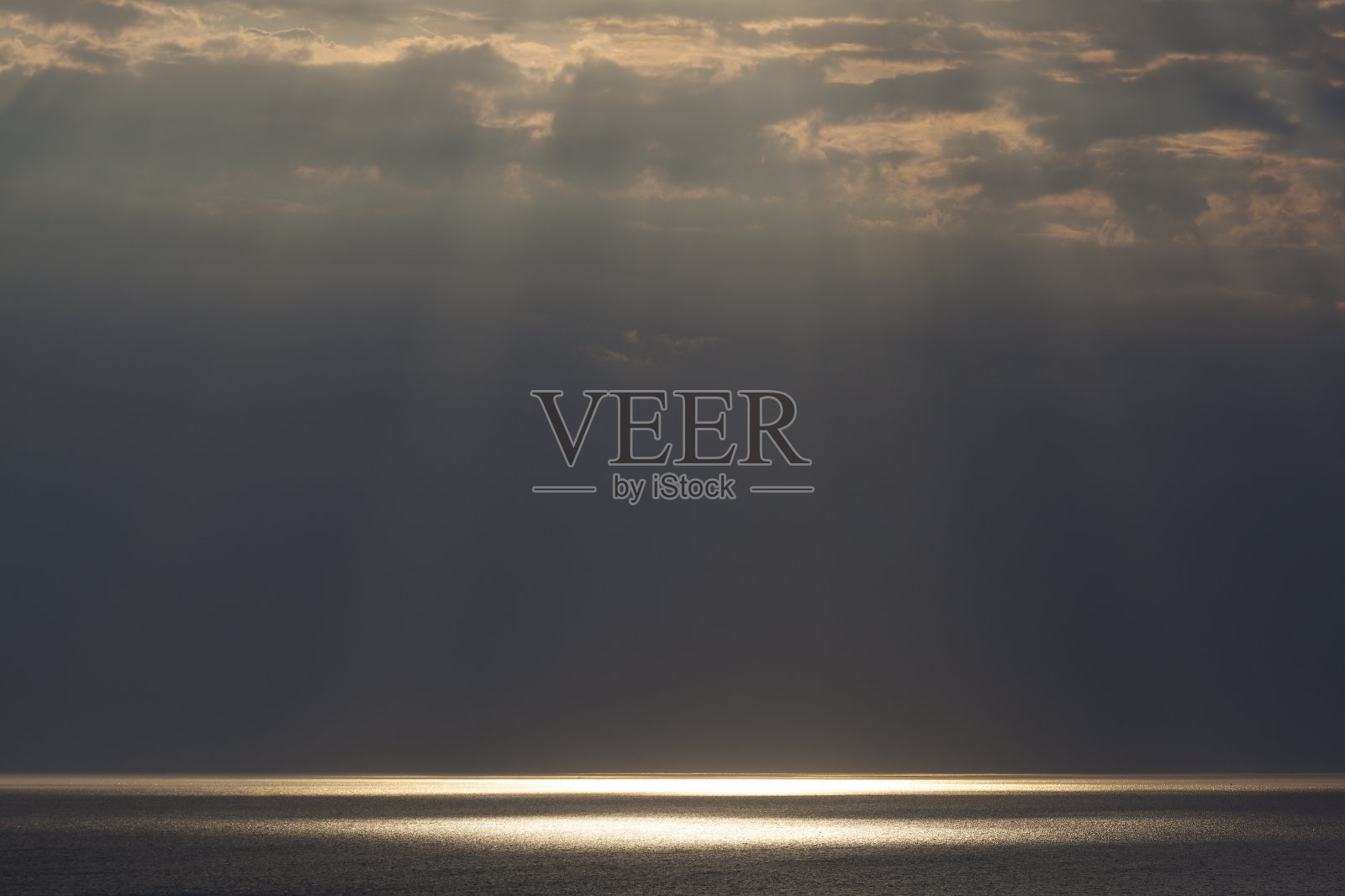 埃特尔塔的阳光照片摄影图片