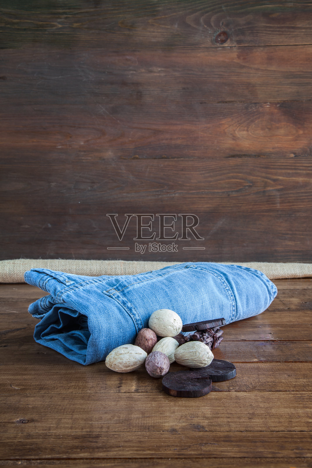 一套各种各样的衣服和配件的男人照片摄影图片