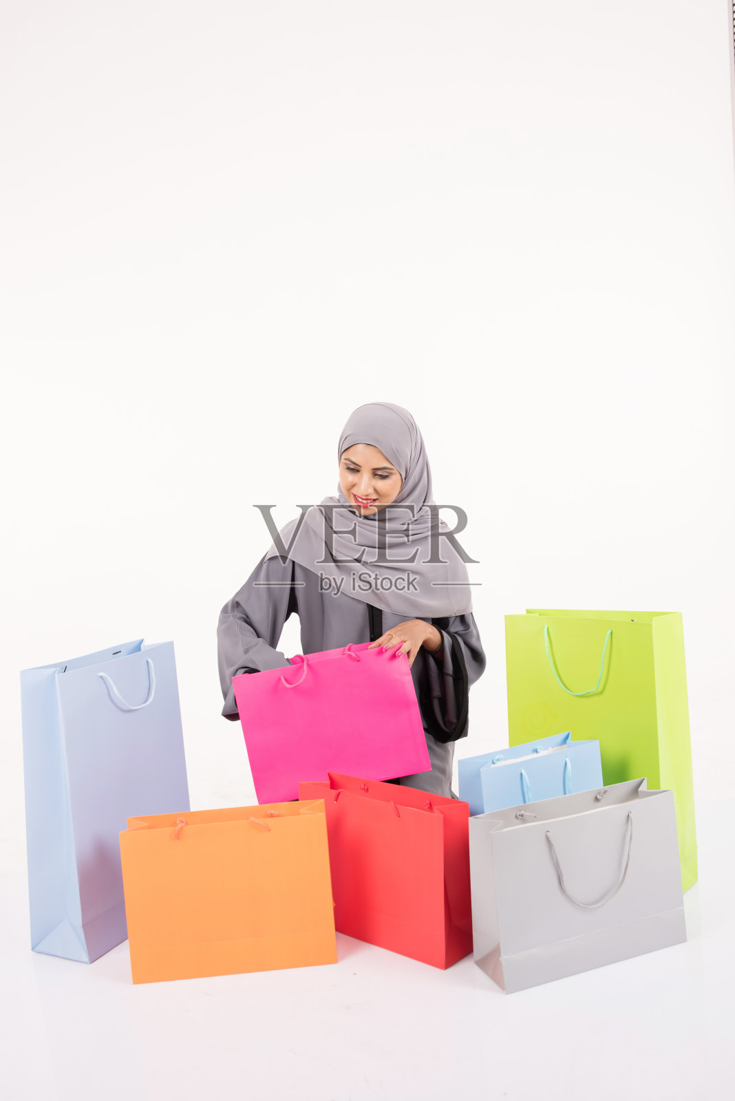 阿拉伯女性购物照片摄影图片