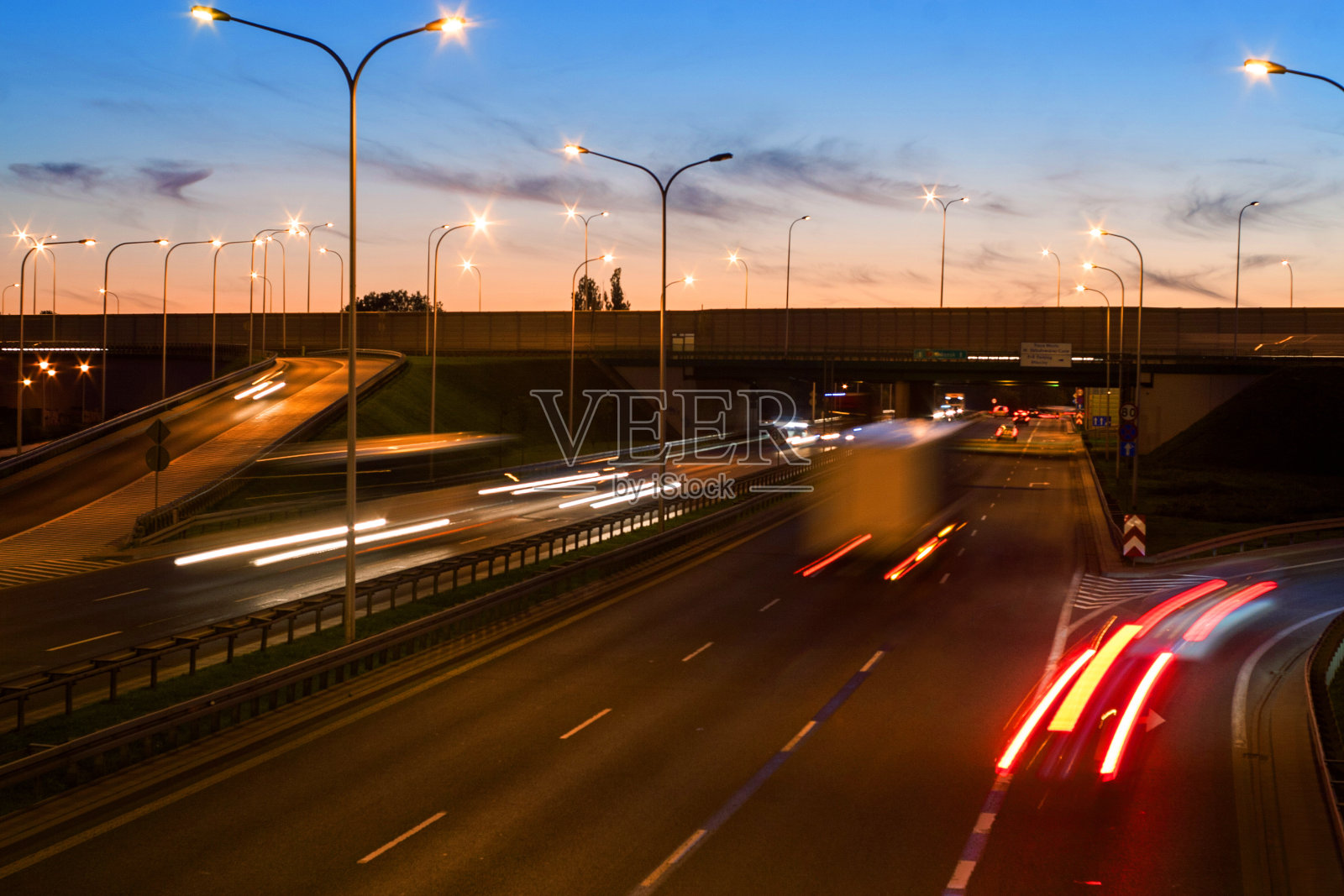 城市扩张照片摄影图片