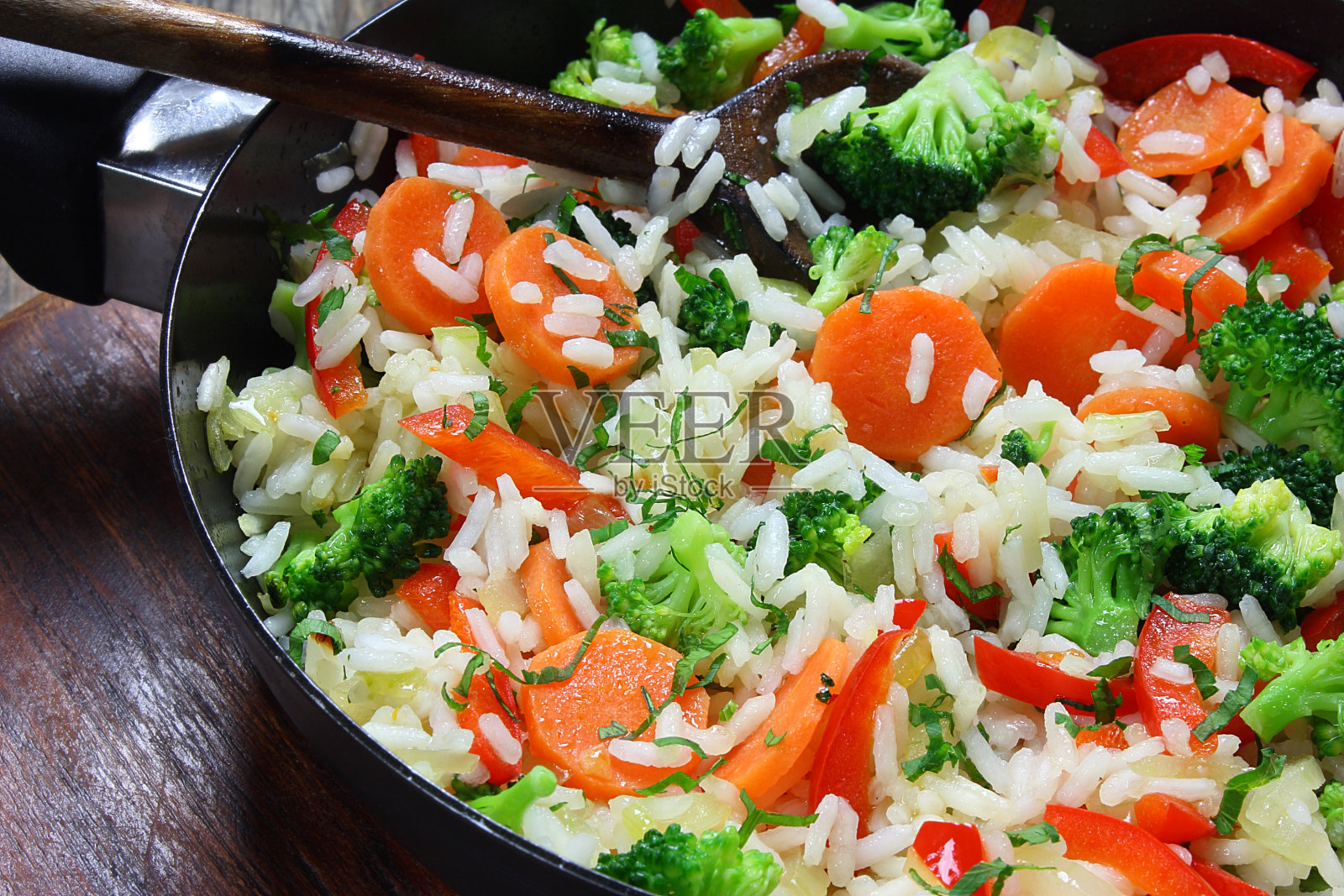 米饭和蔬菜照片摄影图片