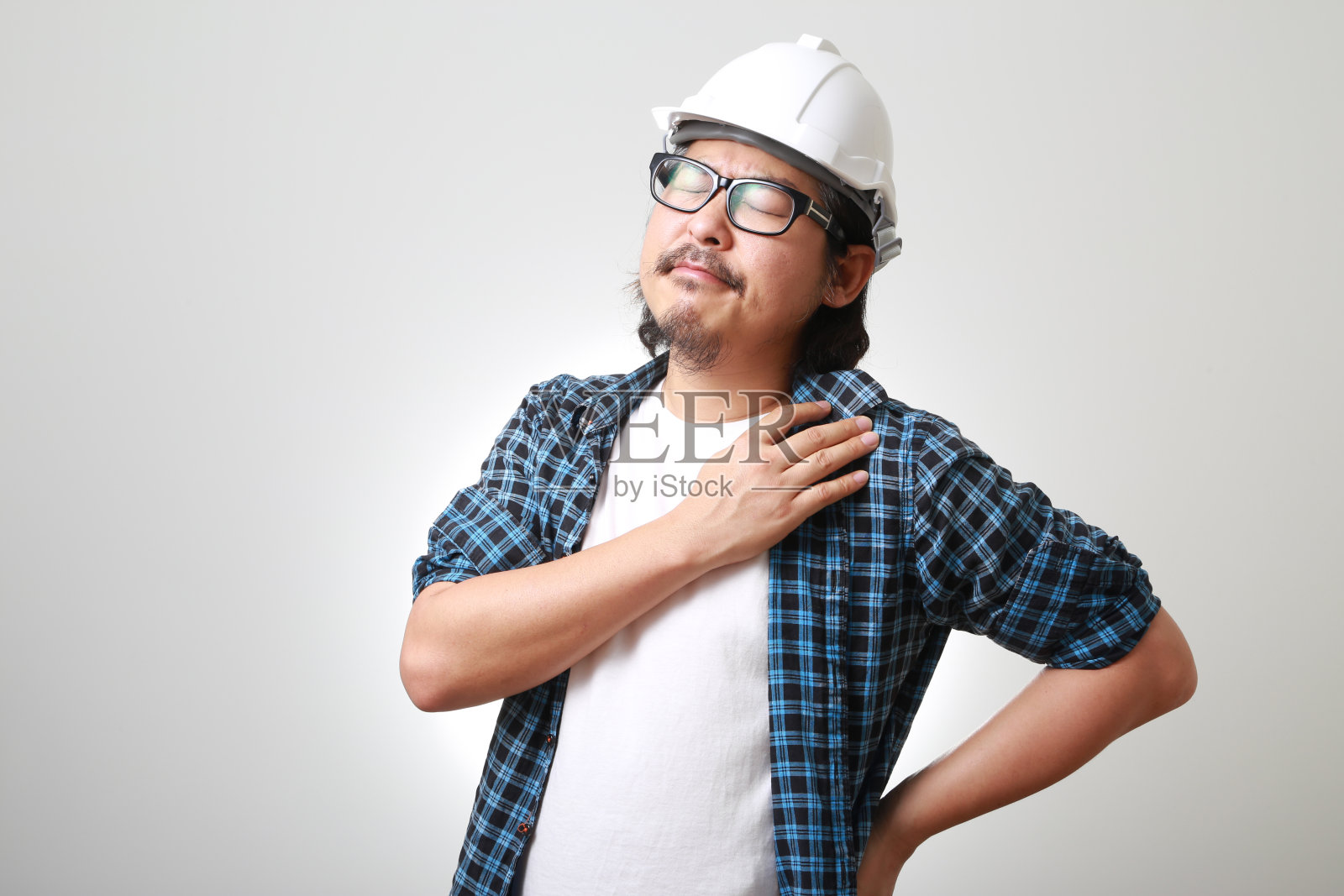 伤害照片摄影图片