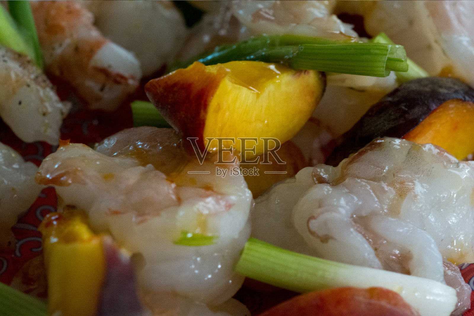 准备好烤虾串了照片摄影图片