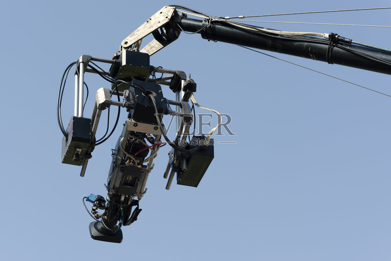 电视摄像机在吊杆上照片摄影图片