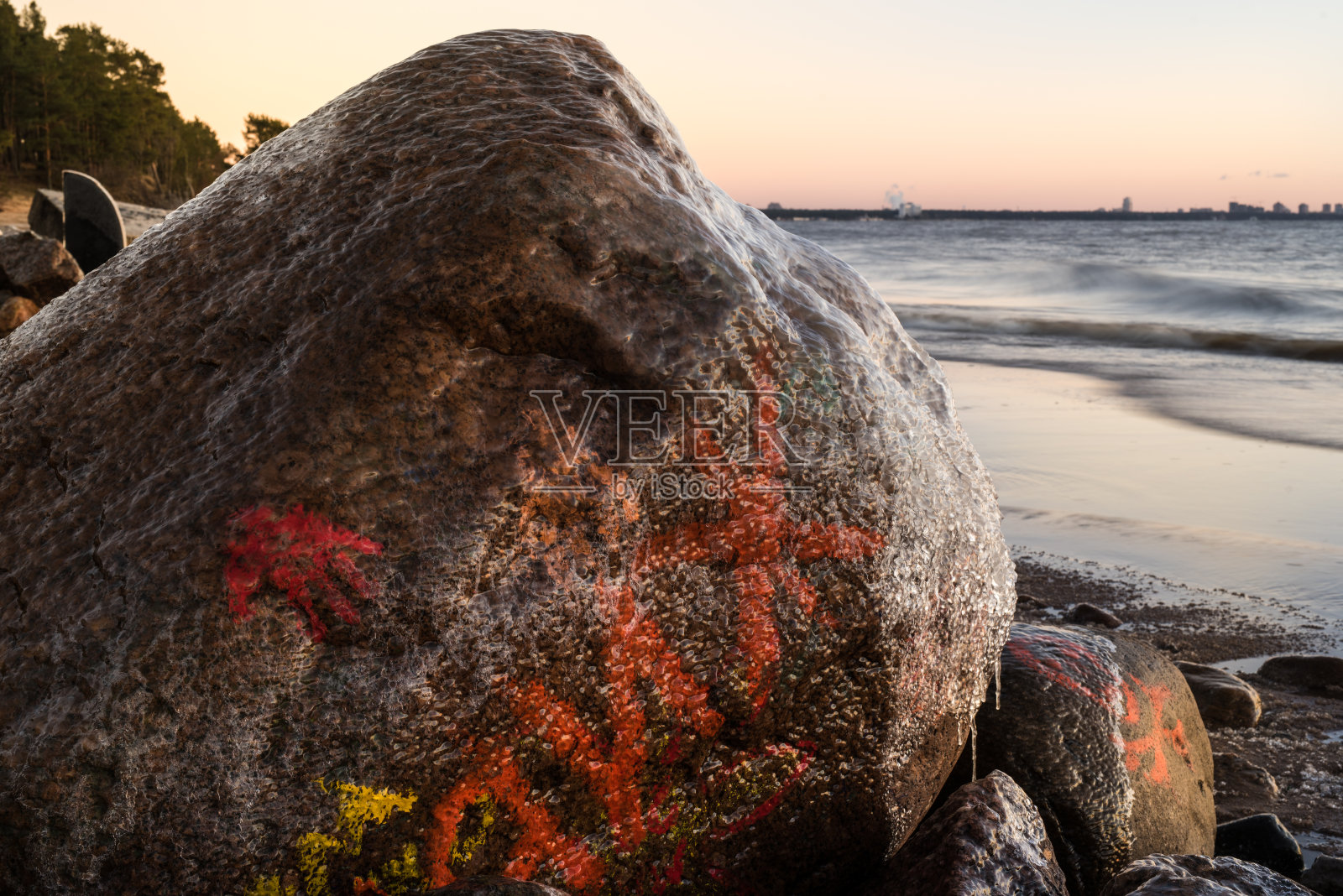 芬兰湾在初冬照片摄影图片