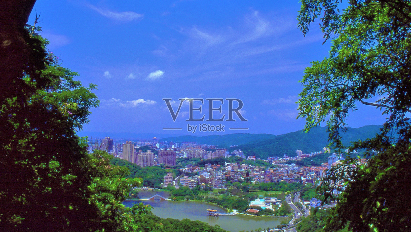 大湖公园，湖景照片摄影图片