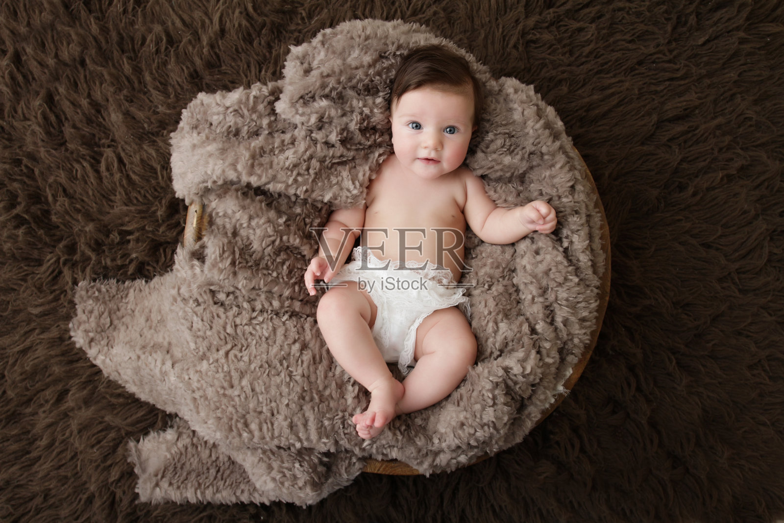 新生的婴儿照片摄影图片