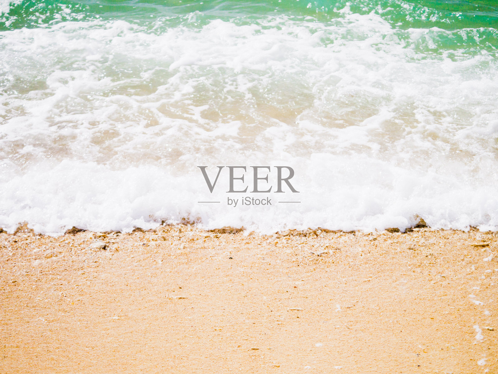 日本冲绳县夏季海浪照片摄影图片