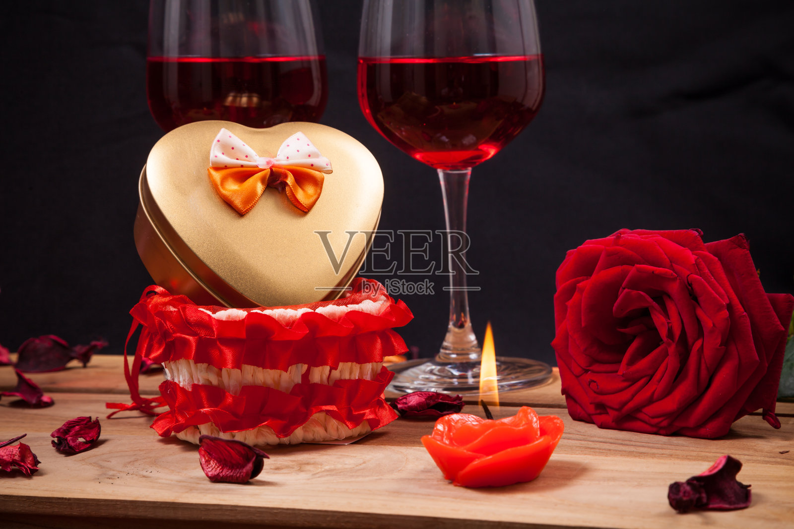 特殊的黄金giftbox照片摄影图片