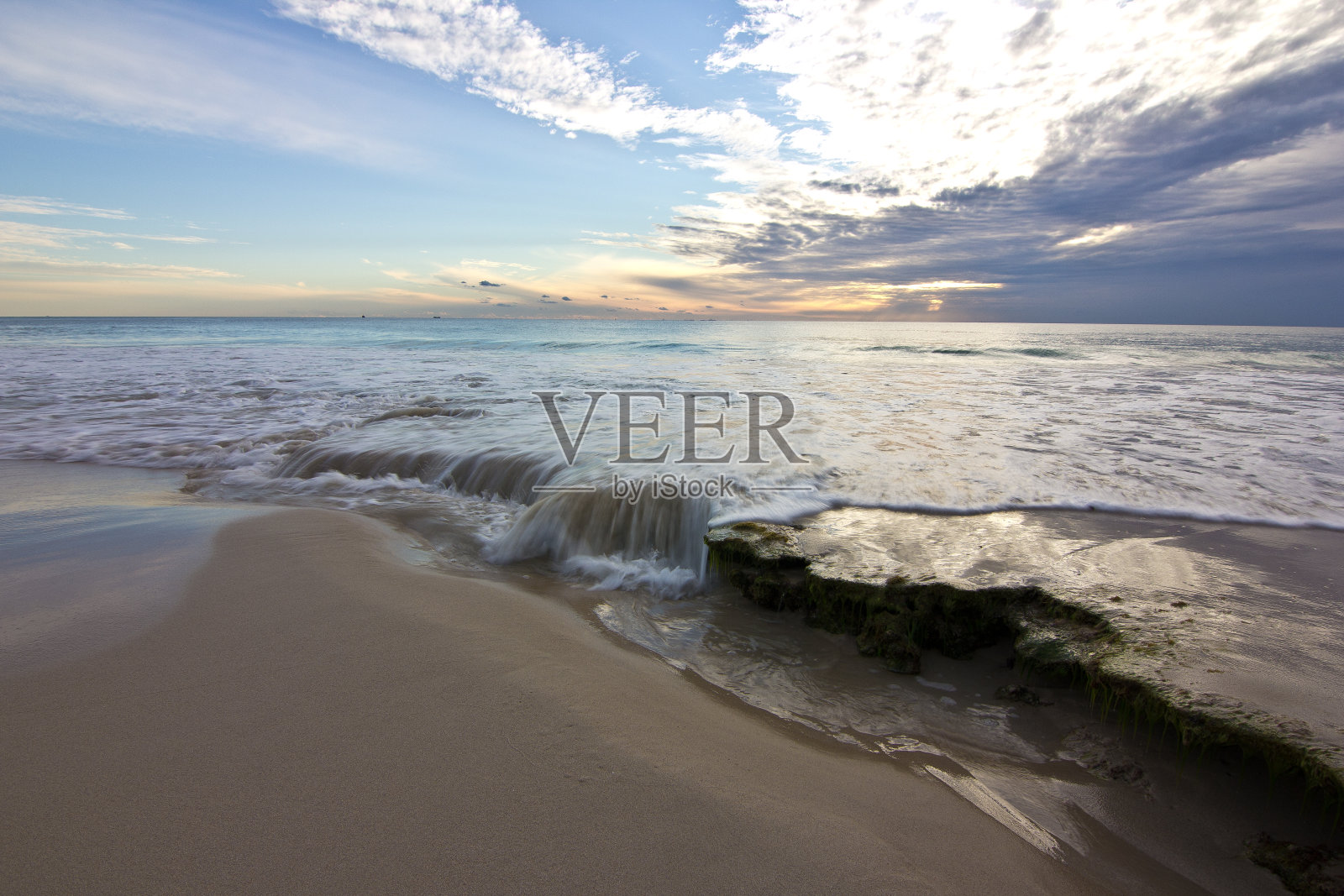西澳大利亚北部科特斯洛的日落照片摄影图片
