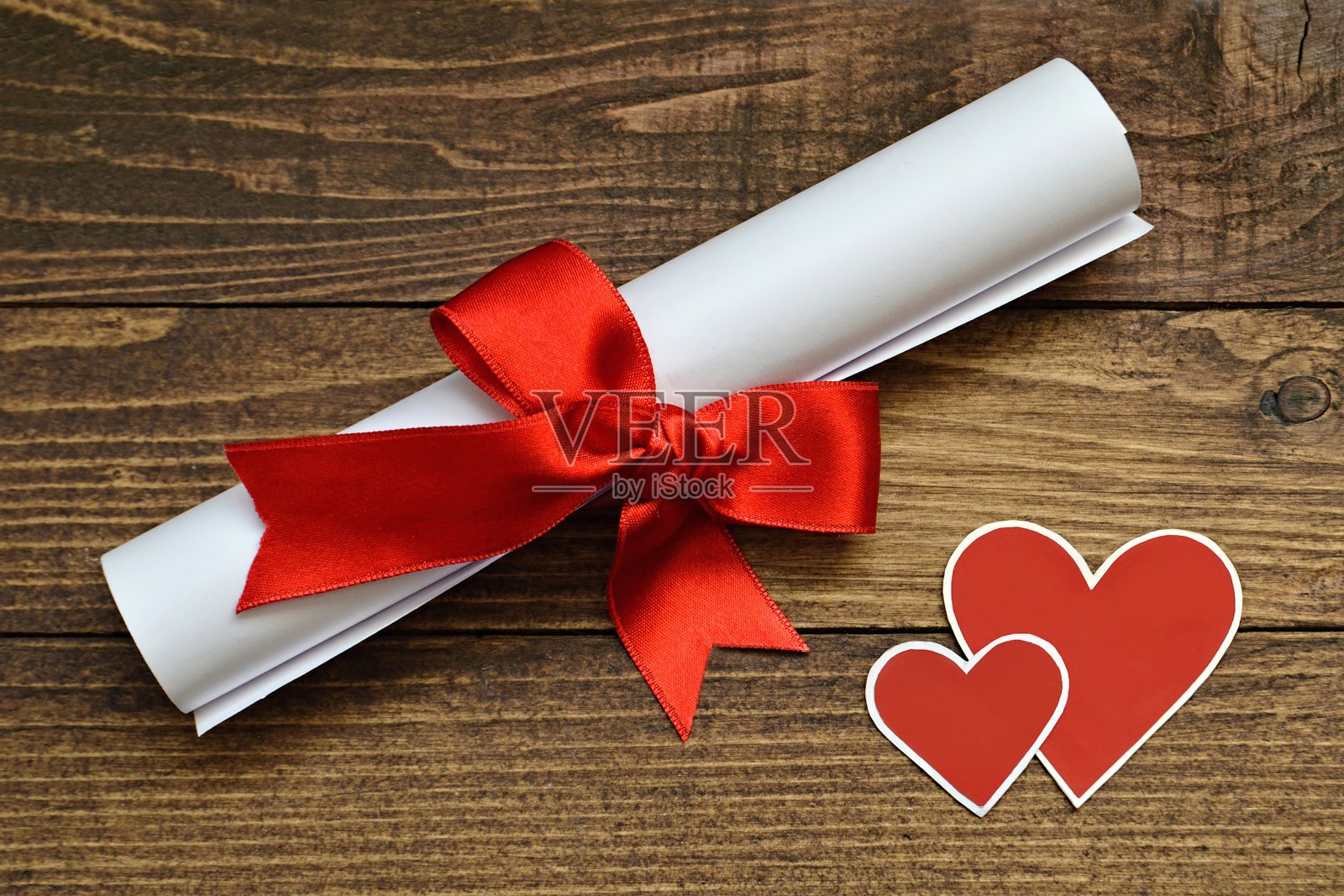 情人节的情书和心照片摄影图片