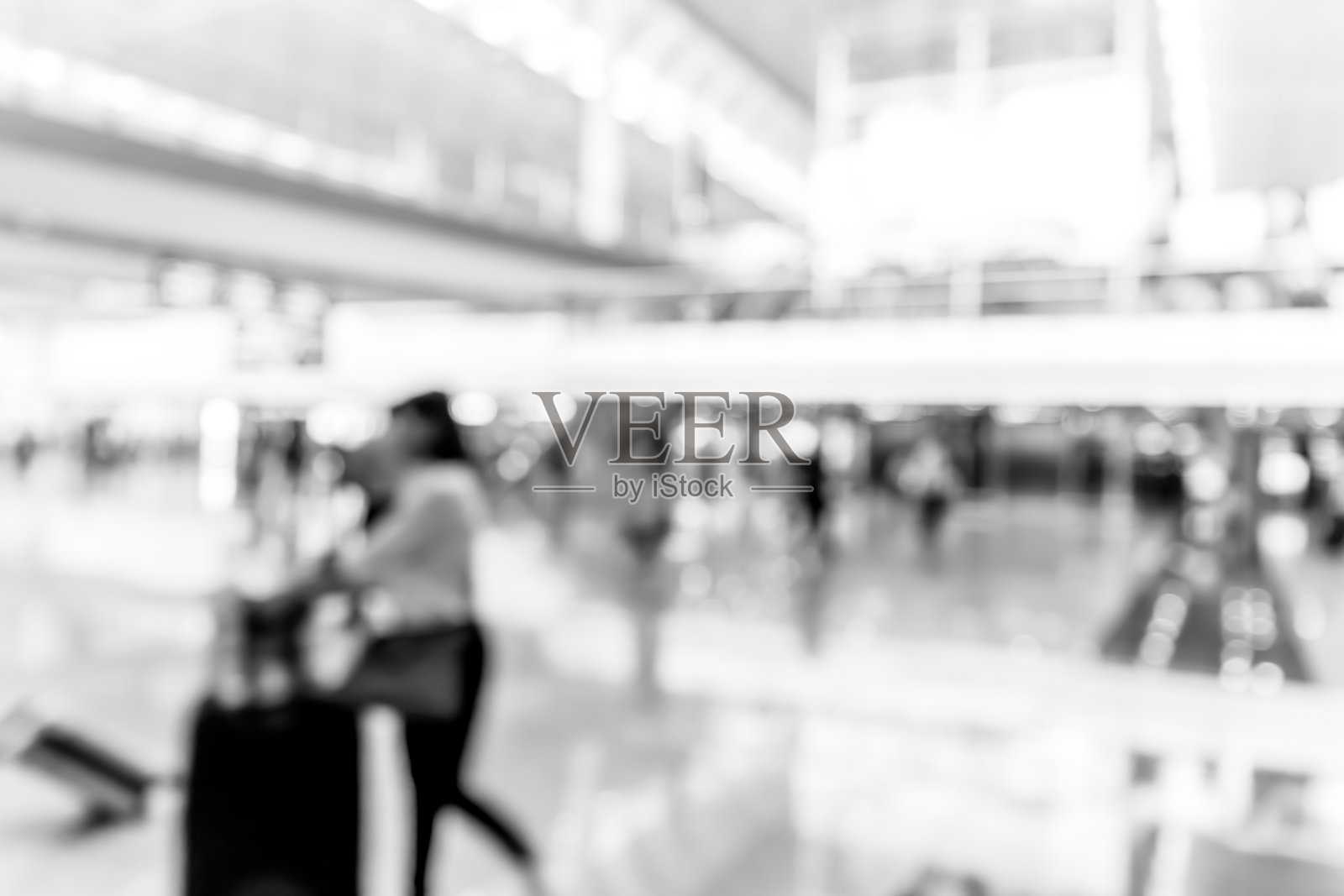 抽象模糊机场内部，以香港为背景的黑白颜色照片摄影图片