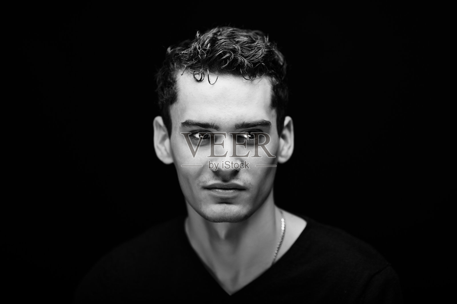 男模的肖像照片摄影图片