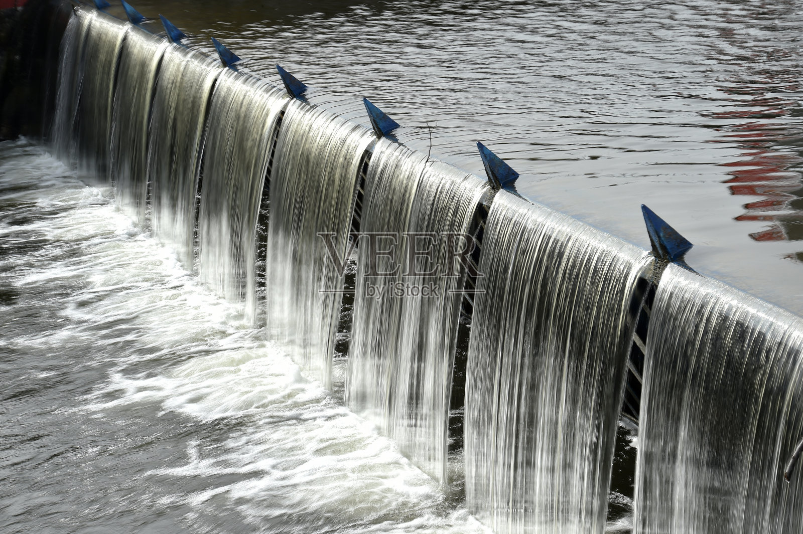 废水照片摄影图片