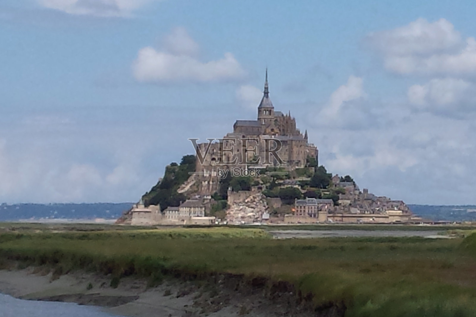 海景与顶天建筑照片摄影图片