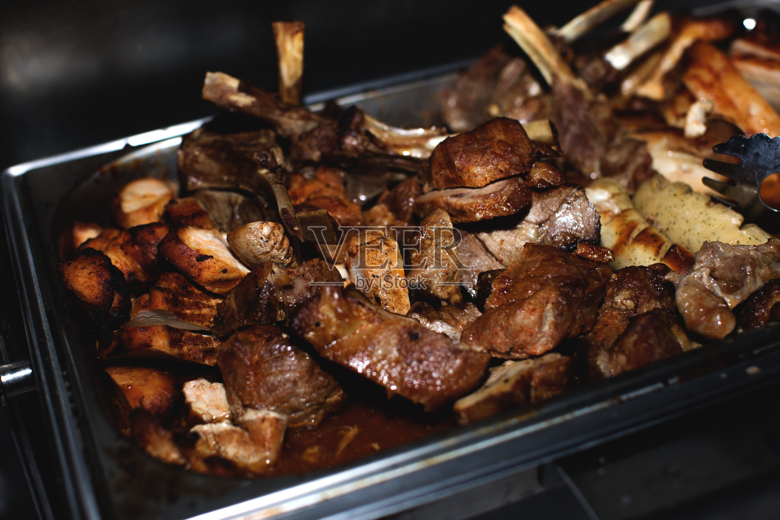 混合烤肉拼盘照片摄影图片