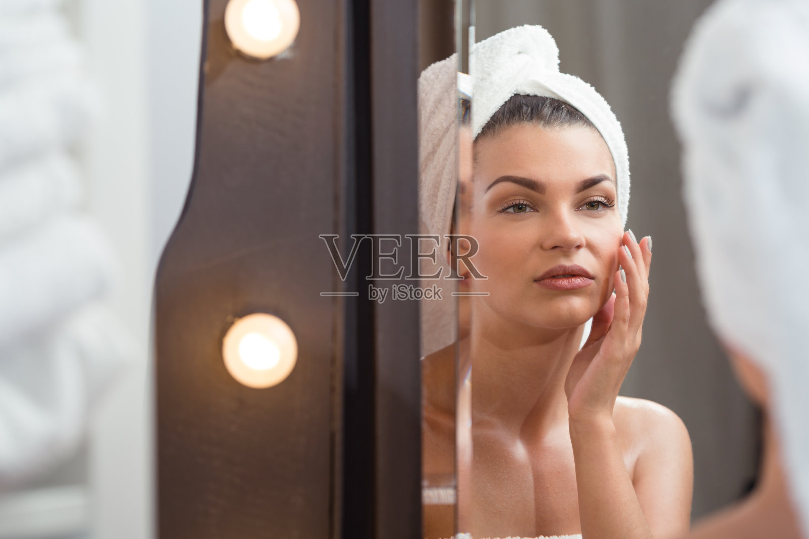 美颜女子照片摄影图片