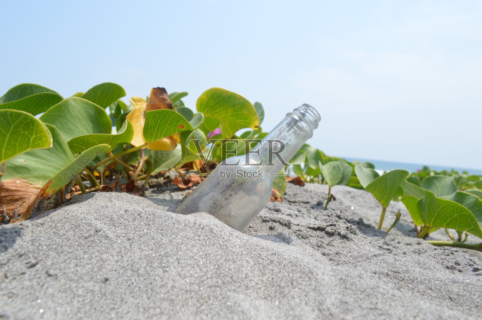 一个废弃的信息照片摄影图片