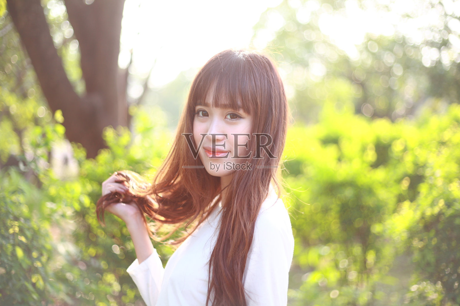 漂亮的亚洲女孩照片摄影图片