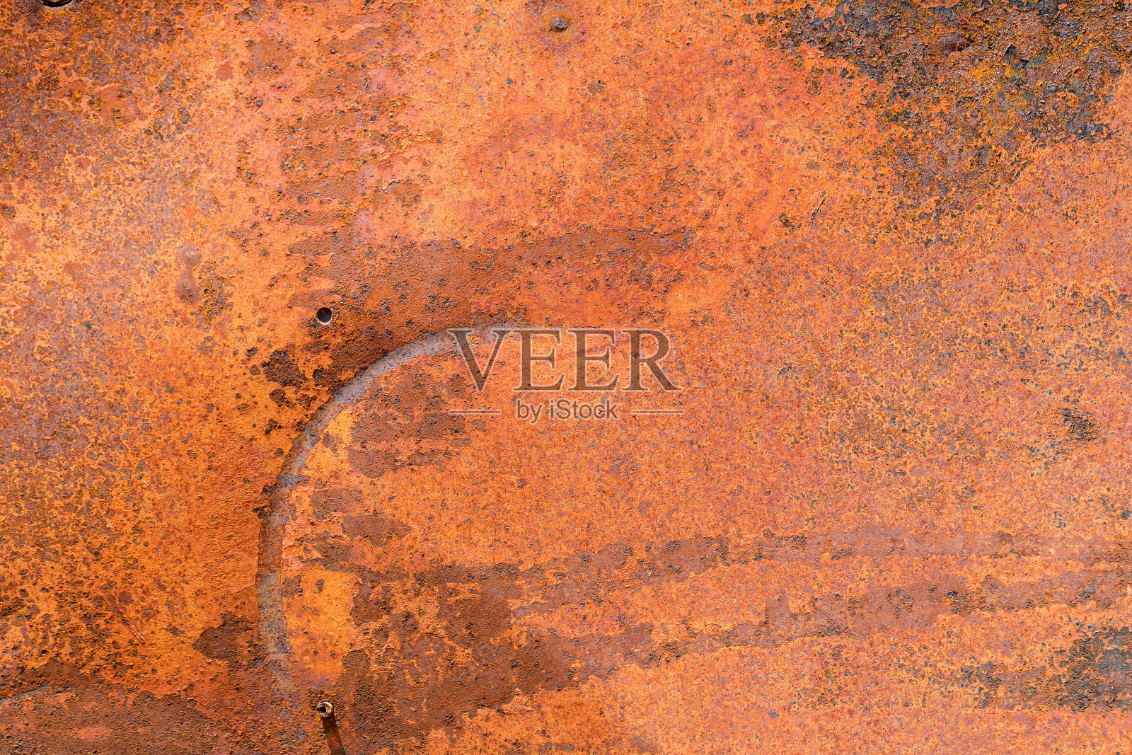 油漆剥落，旧金属锈迹斑斑照片摄影图片