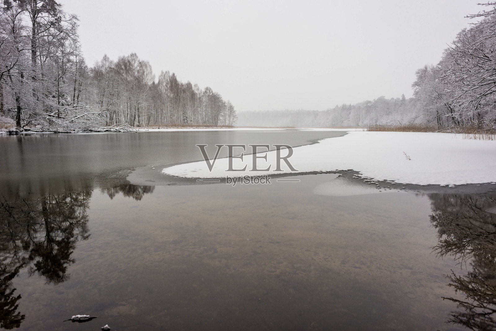 河在冬天照片摄影图片