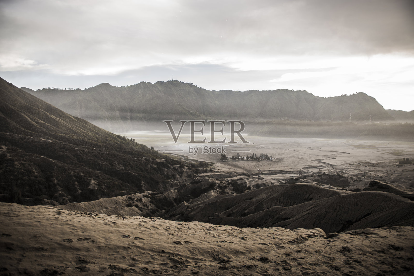 婆罗摩火山火山照片摄影图片