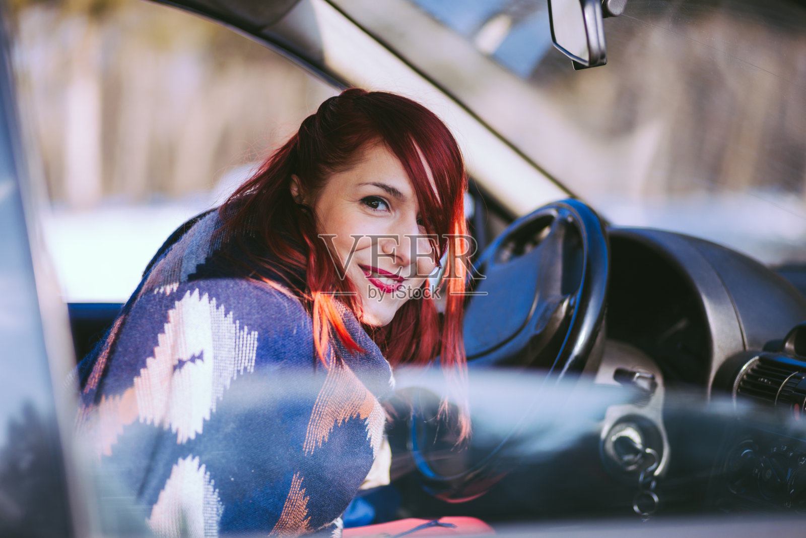 我能帮你吗，警官?照片摄影图片