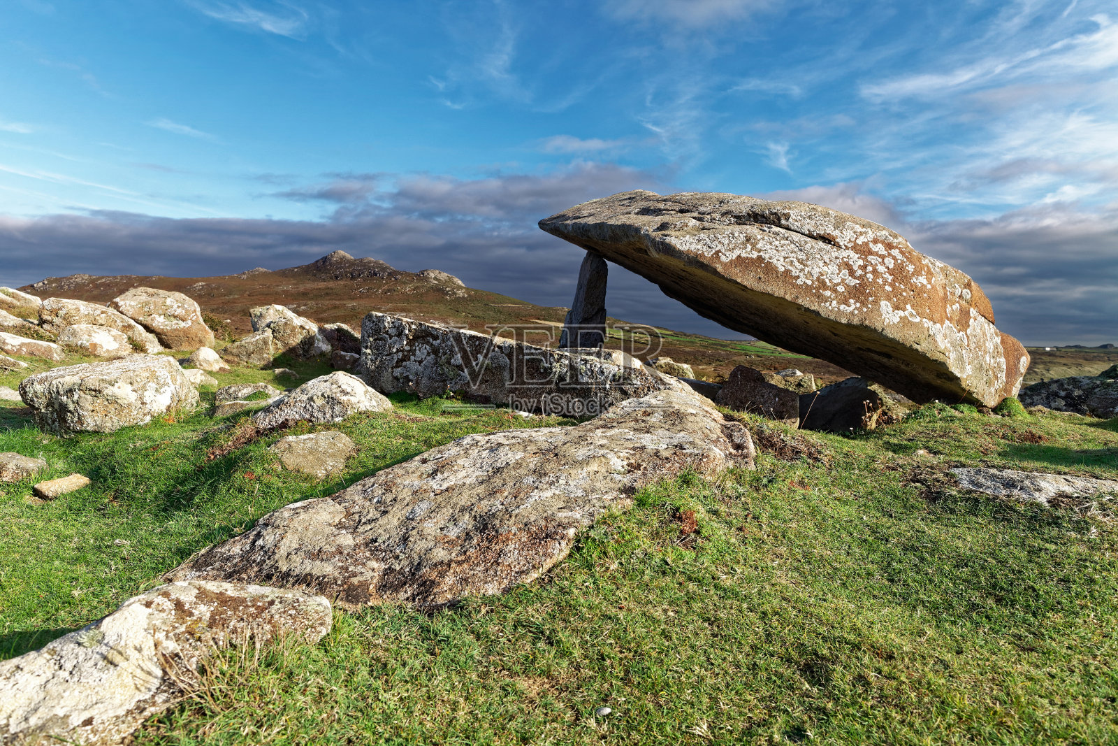 古老的墓地照片摄影图片