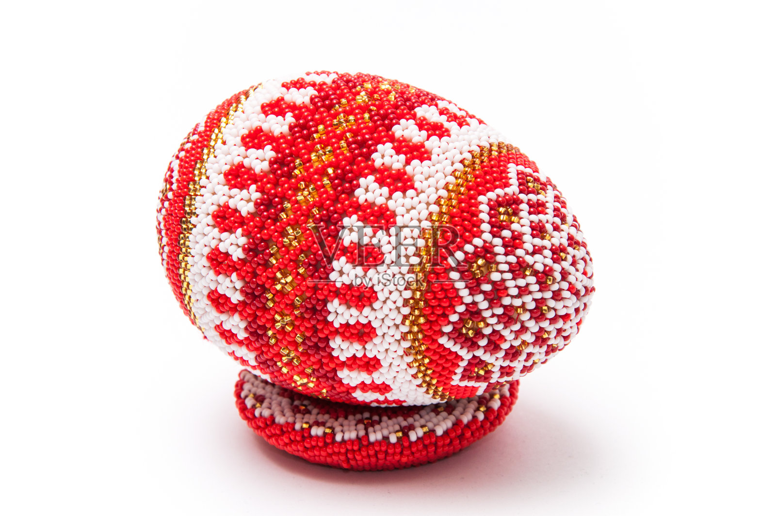 白色背景上的复活节彩蛋照片摄影图片