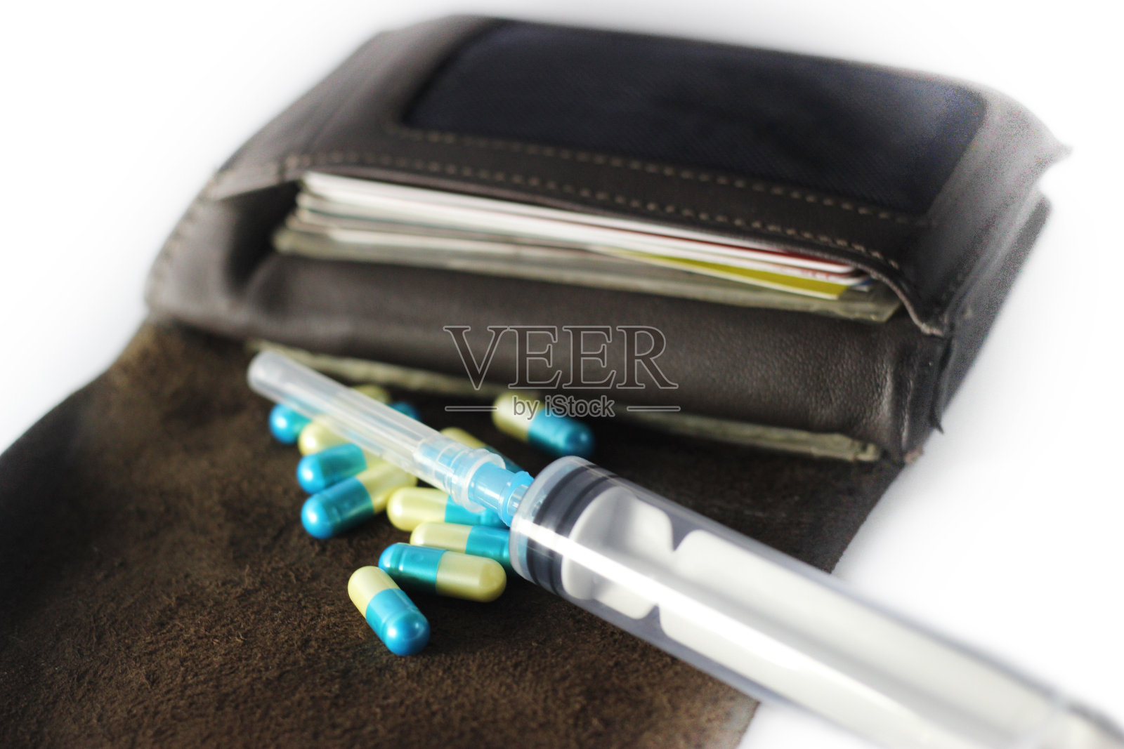 白色背景的医用针头照片摄影图片