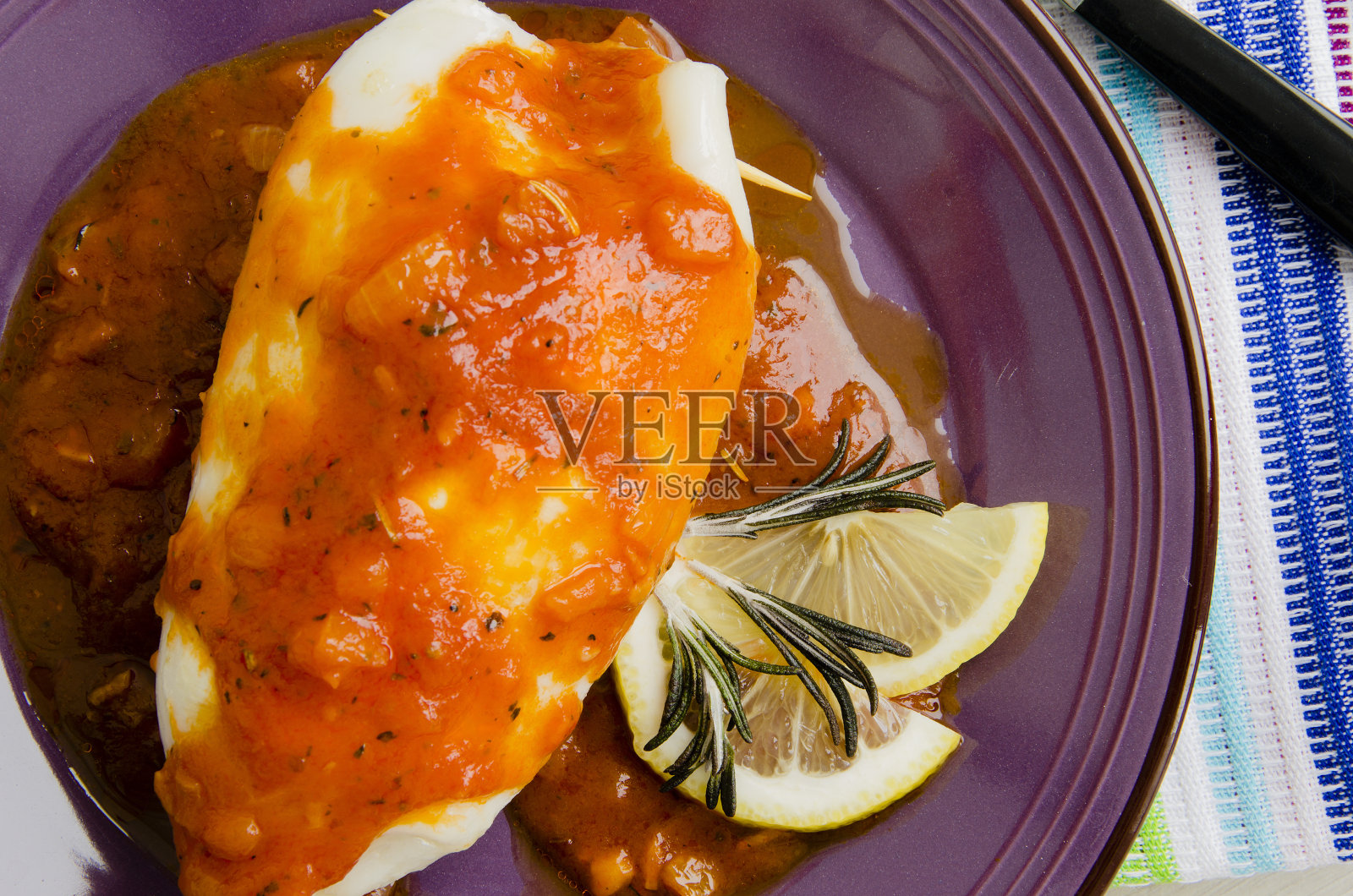 鱿鱼、塞蘑菇照片摄影图片