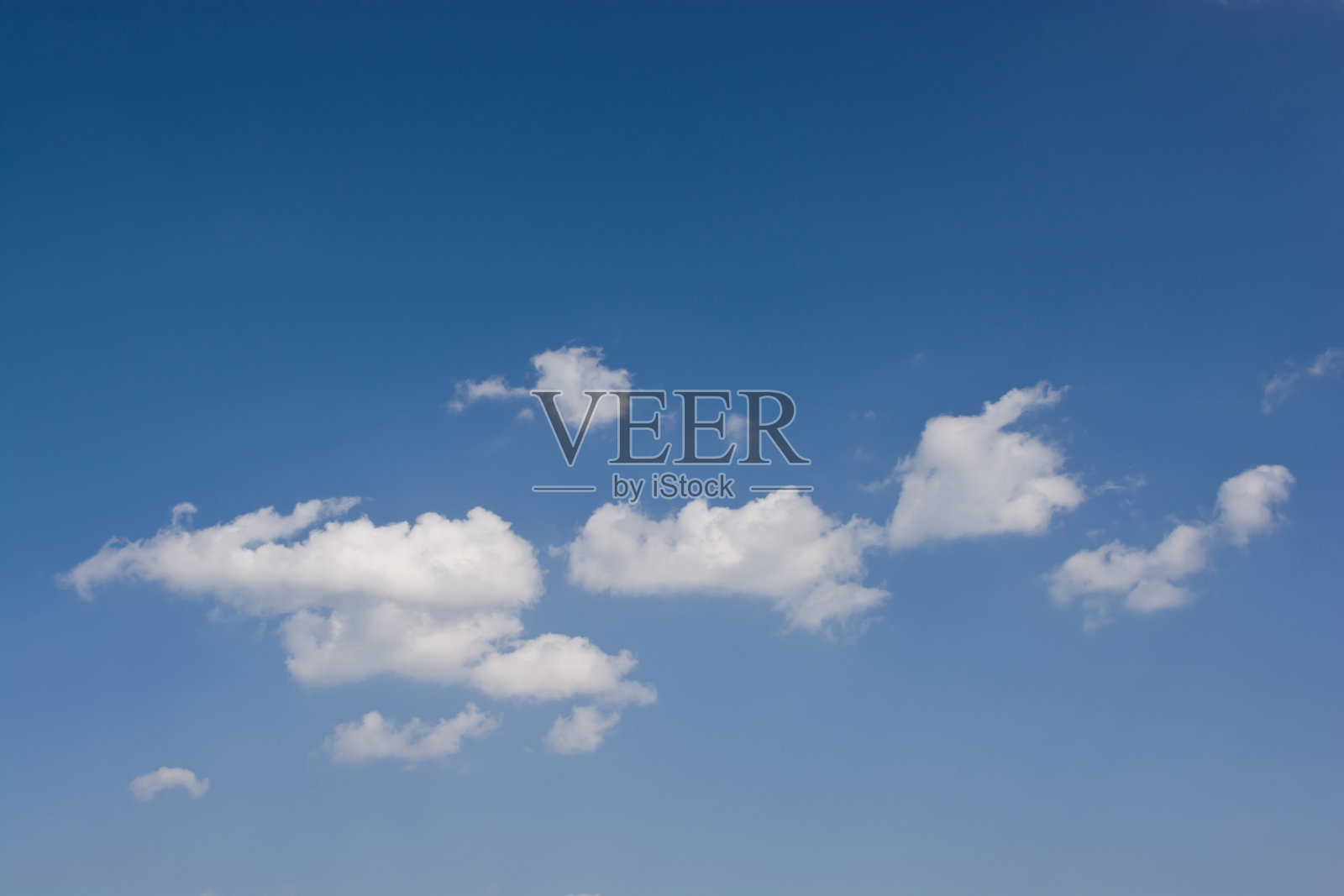 白云和蓝天照片摄影图片