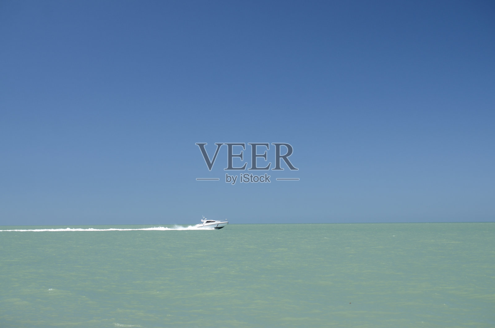 摩托艇在海上，海洋照片摄影图片