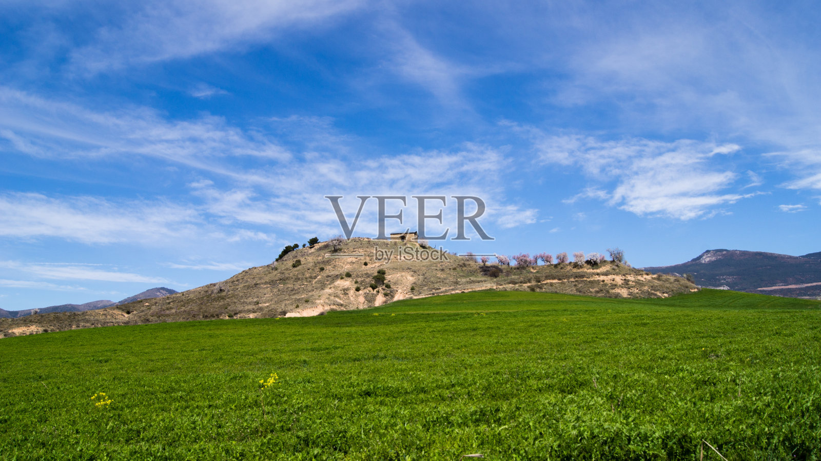 圣塔A教堂gueda。照片摄影图片