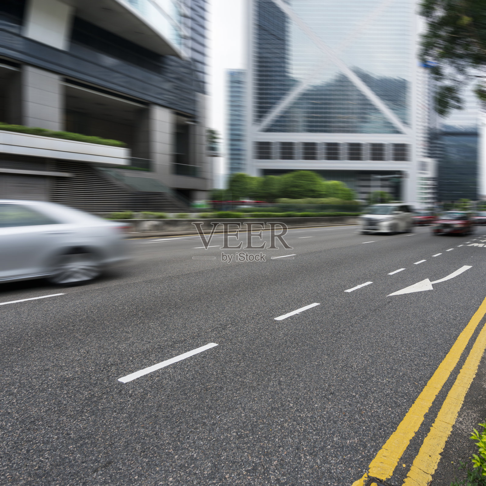 中国香港市区街道上的交通状况照片摄影图片