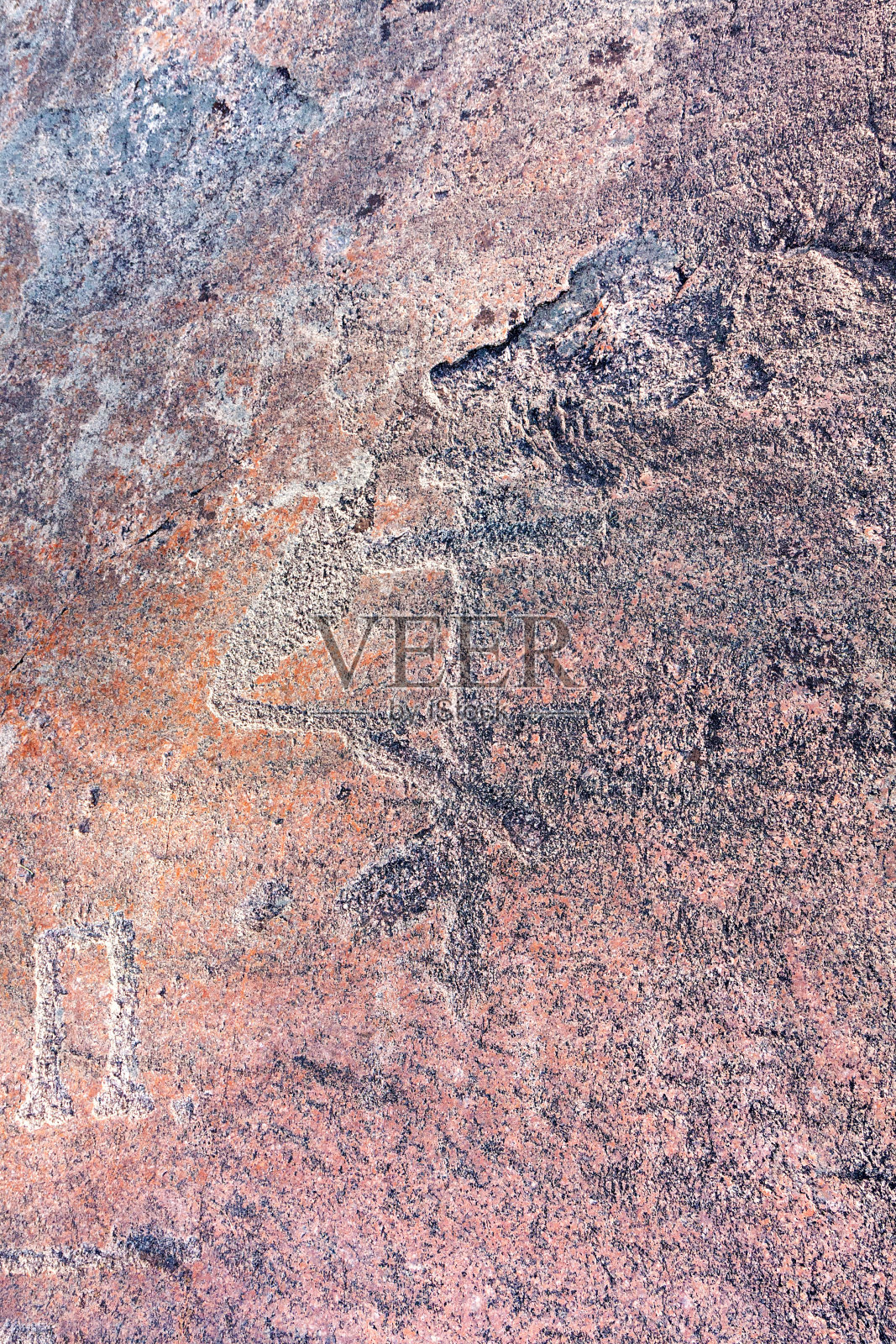 奥尼加湖岸花岗岩上的古老岩画照片摄影图片