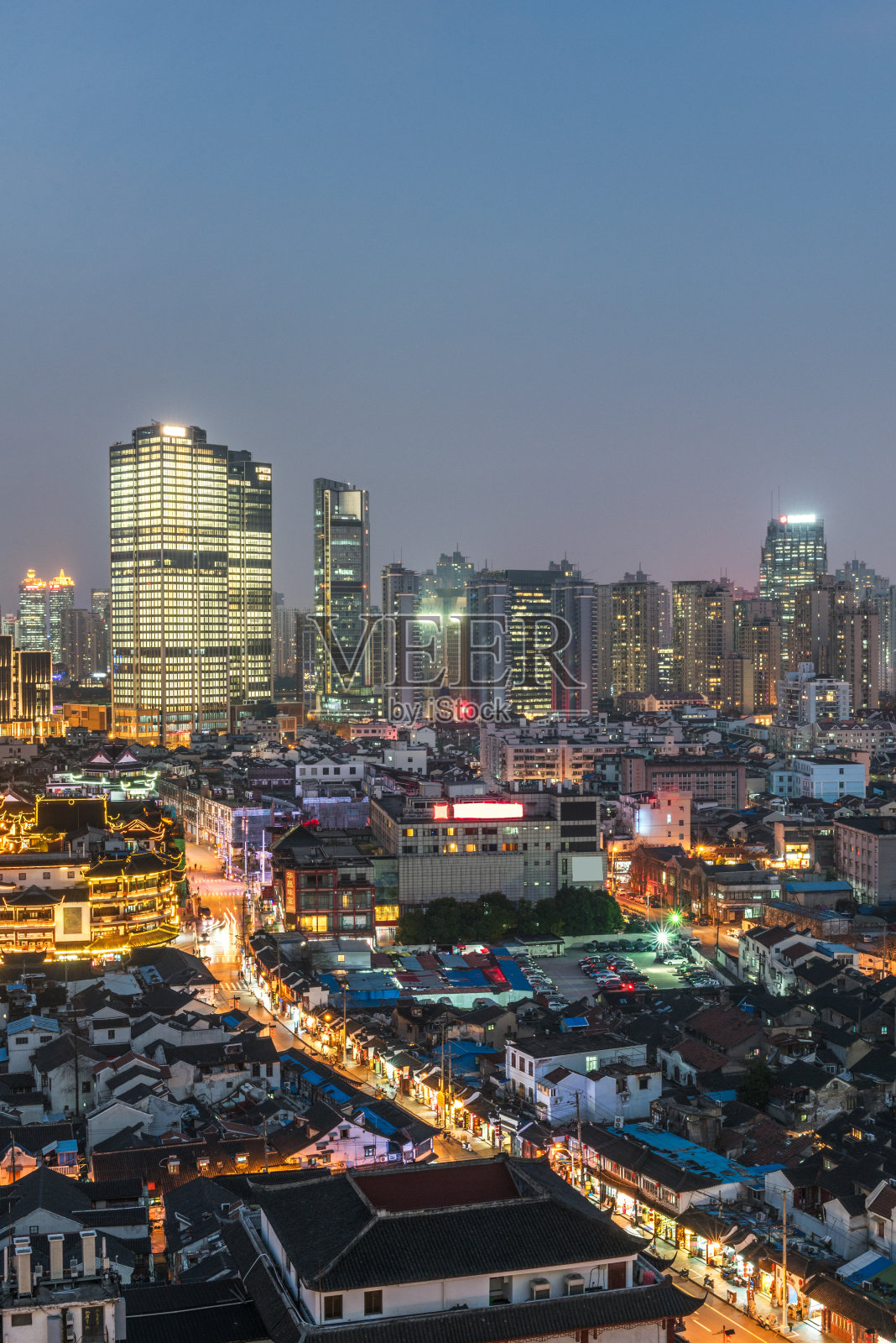 上海商圈夜景照片摄影图片