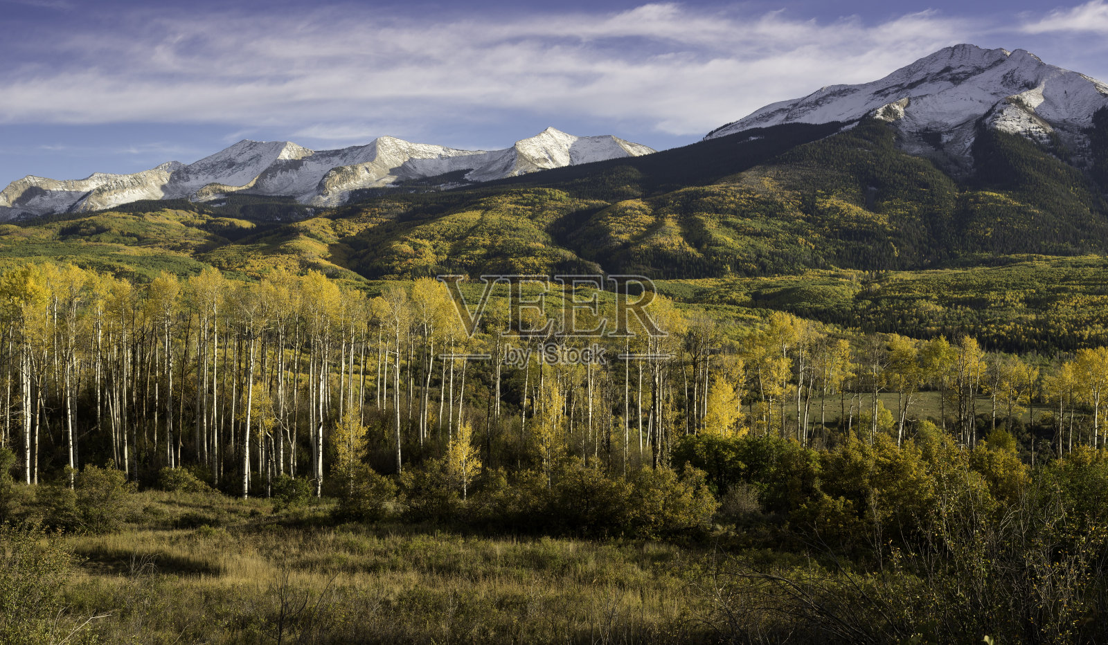 秋日东方和西方贝克维斯山照片摄影图片