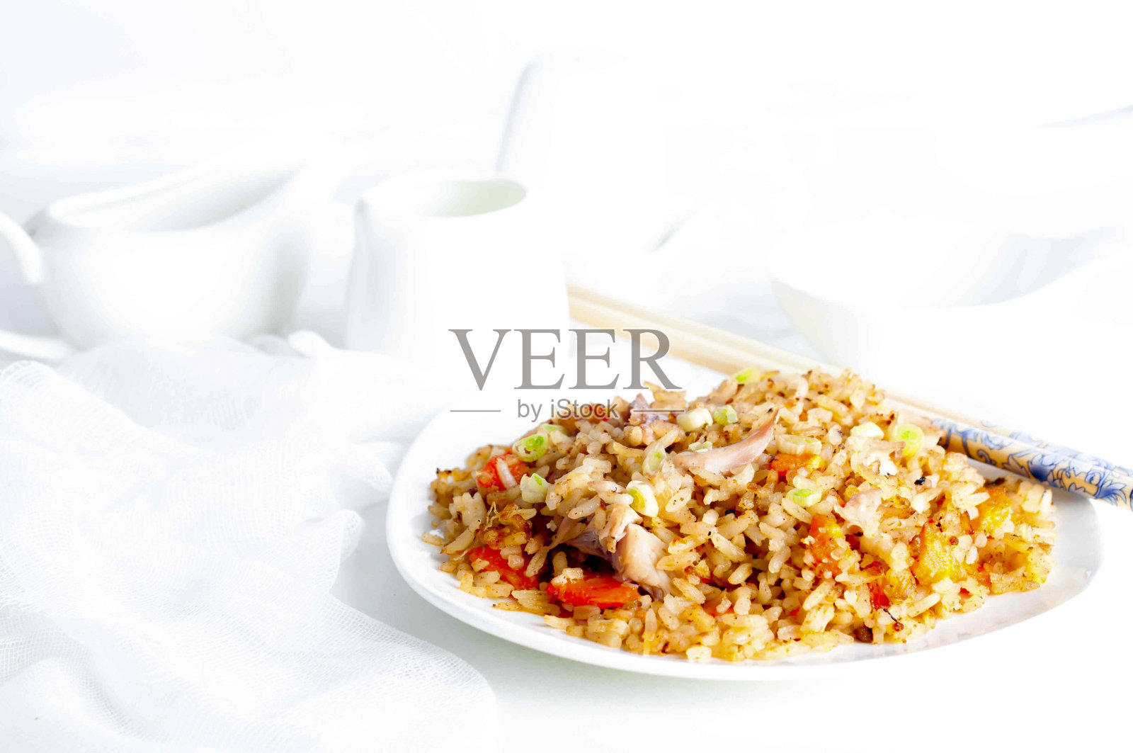 鸡肉炒饭照片摄影图片