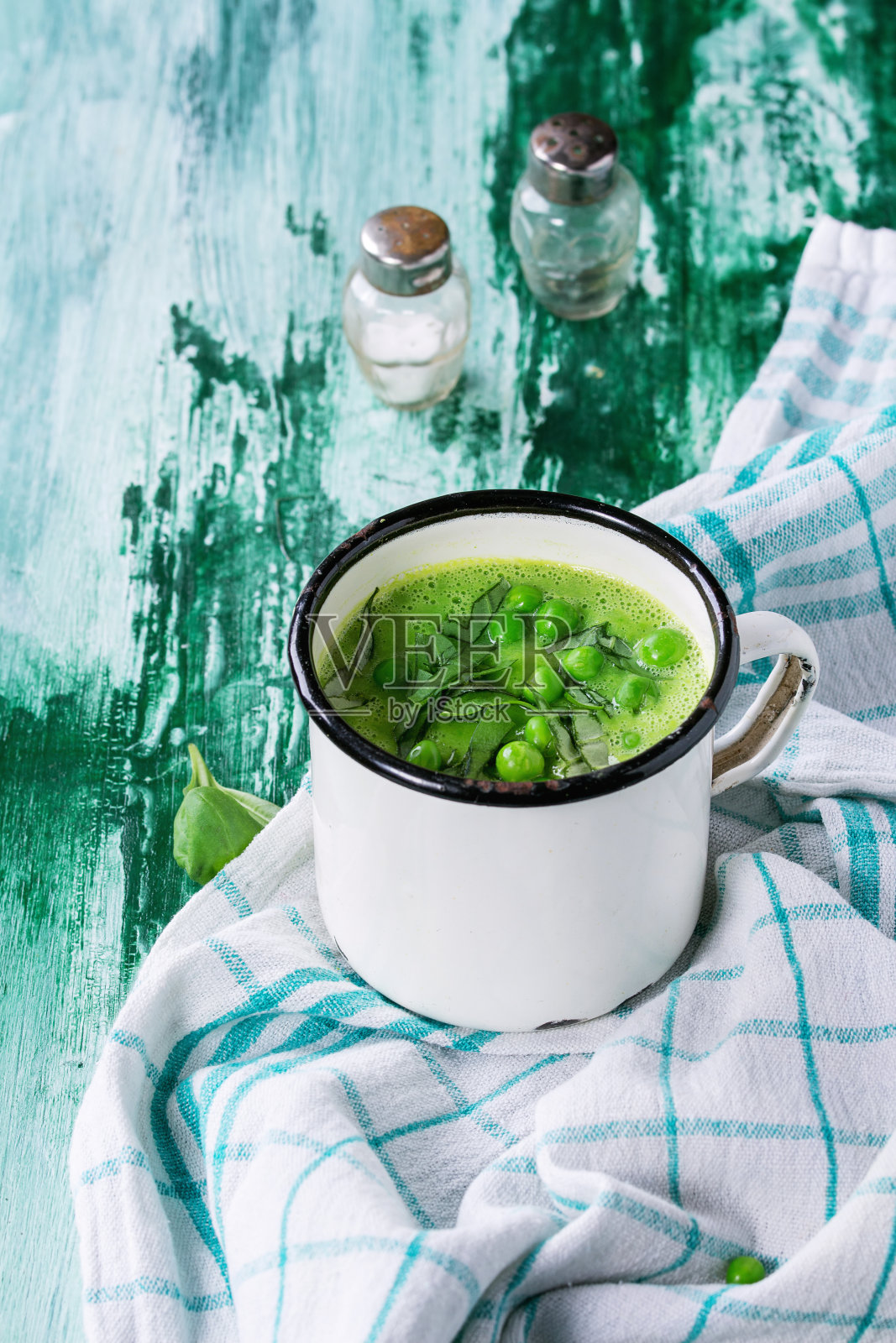 豌豆奶油汤照片摄影图片