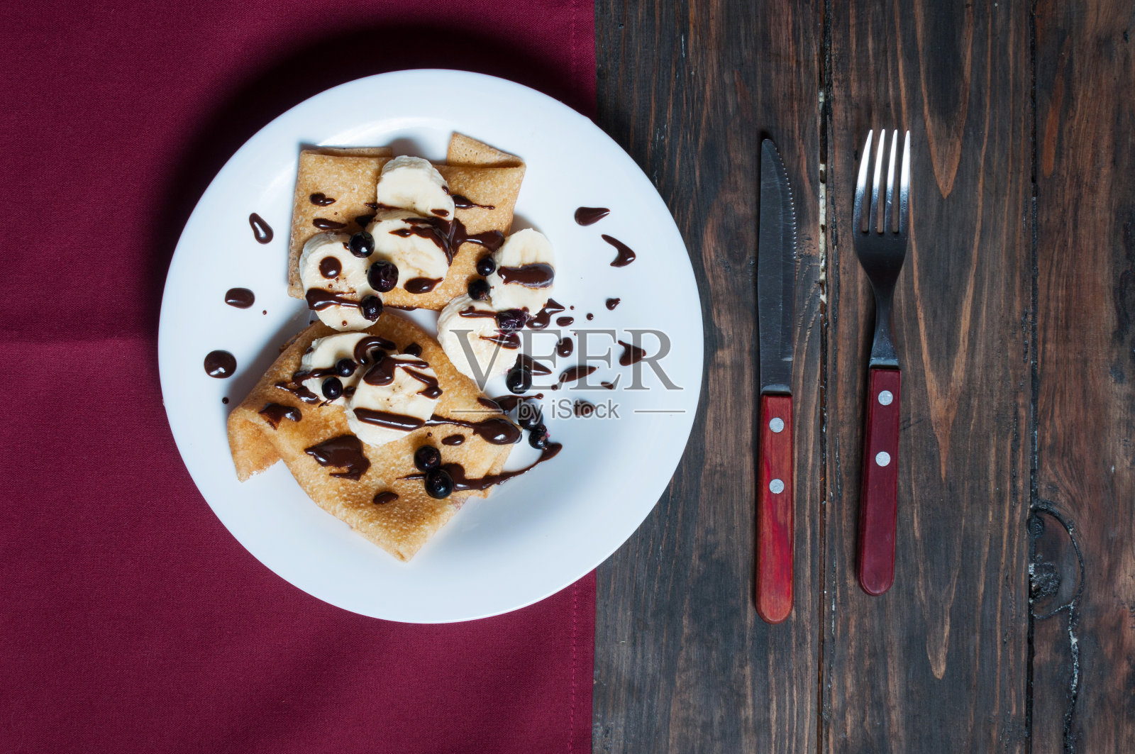 巧克力和香蕉煎饼照片摄影图片